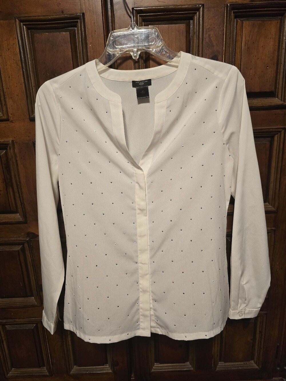 Ann Taylor Petite 2P White Woven Polyester V-Neck Button Rhinestone Blouse